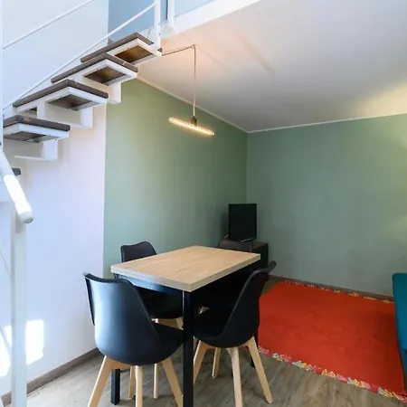 Interno 43 *