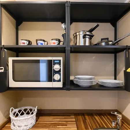 Apartament Interno 43 *